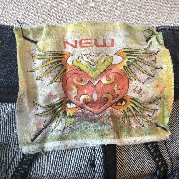 New London Amoureusement Anthony Frym Y2K Dark Wash Slight Flare Sz 29 (30x33.5) - Picture 4 of 16